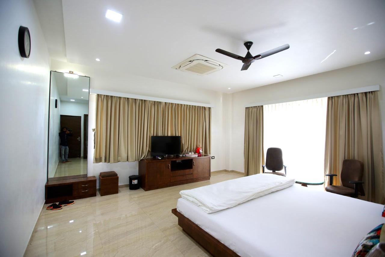 Maharaja The Royal Resort Thane Exterior photo