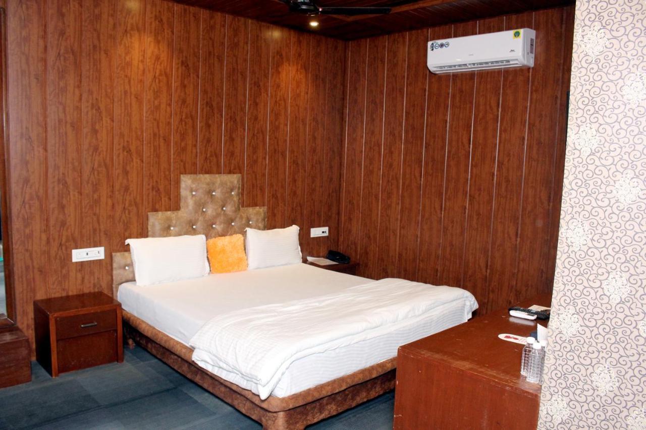 Maharaja The Royal Resort Thane Exterior photo