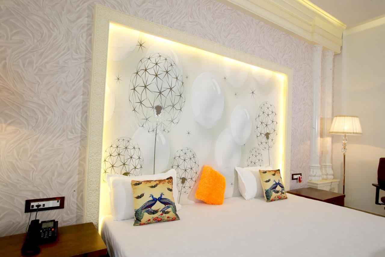 Maharaja The Royal Resort Thane Exterior photo