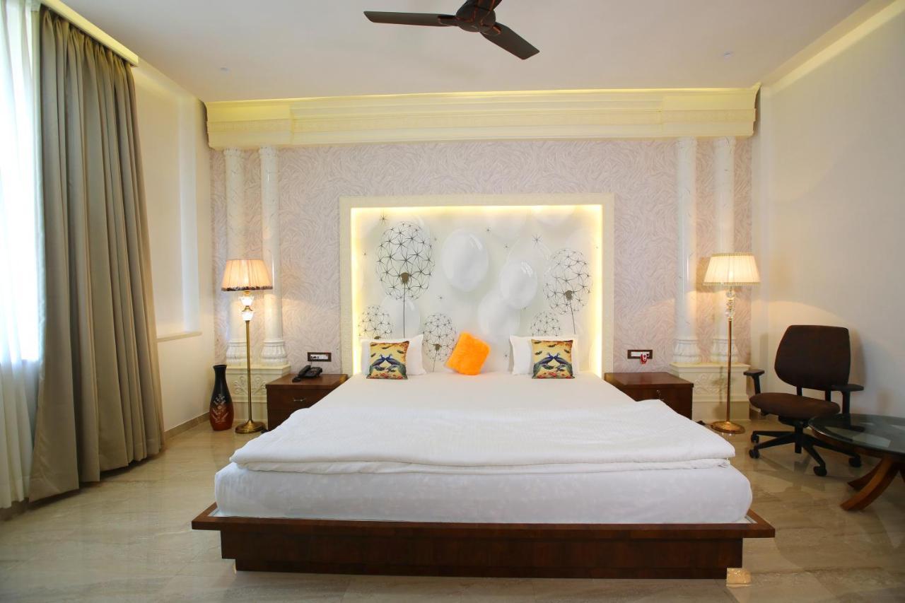 Maharaja The Royal Resort Thane Exterior photo