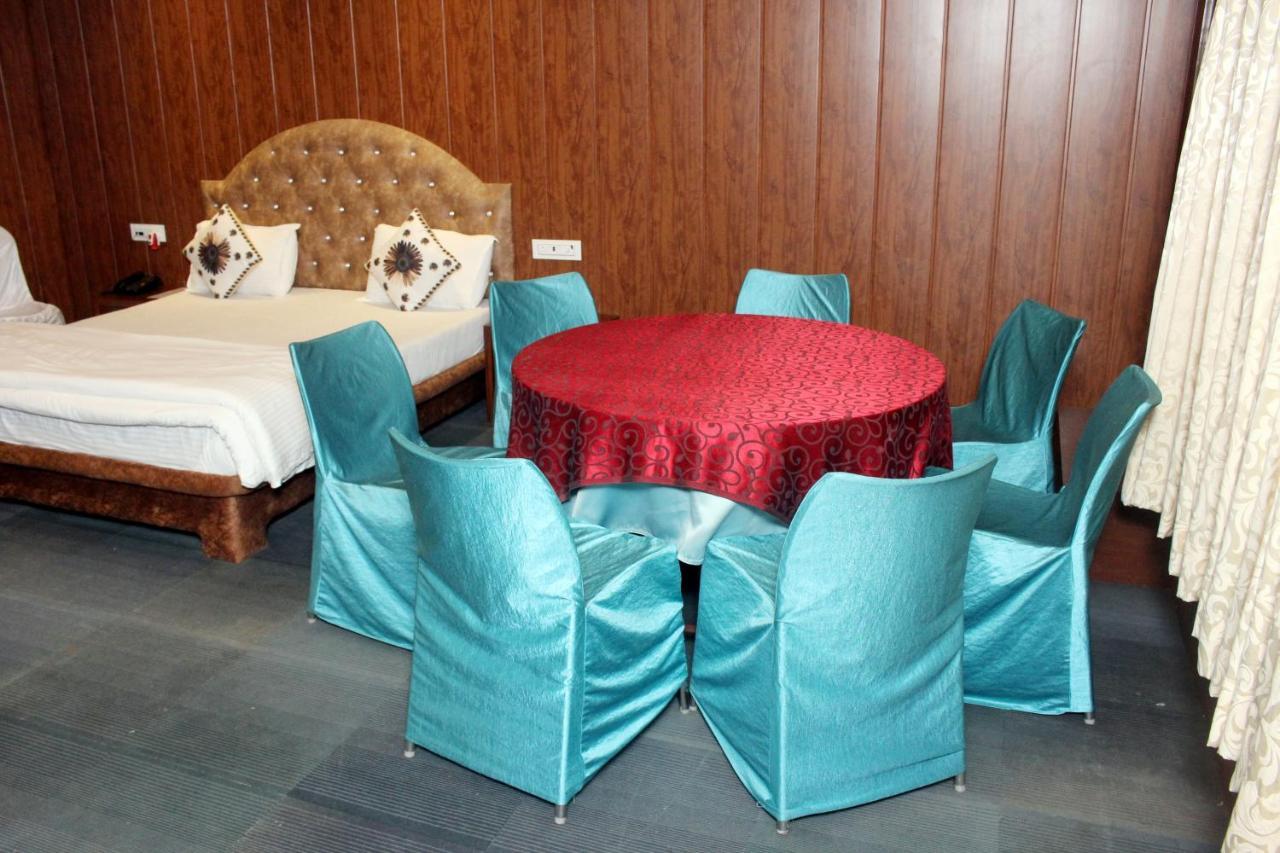 Maharaja The Royal Resort Thane Exterior photo