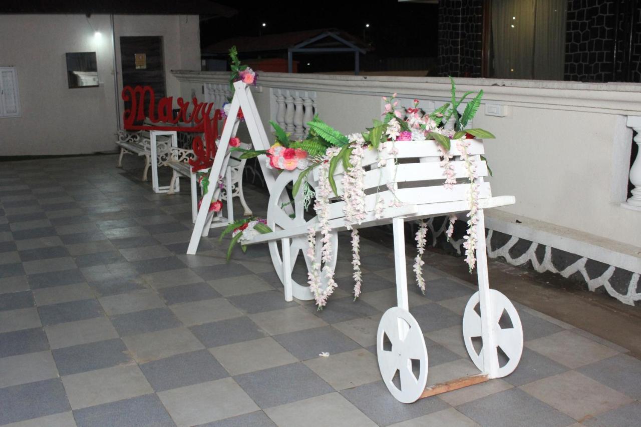 Maharaja The Royal Resort Thane Exterior photo